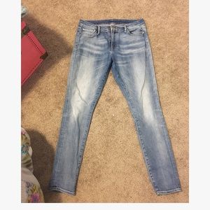 Light wash jeans